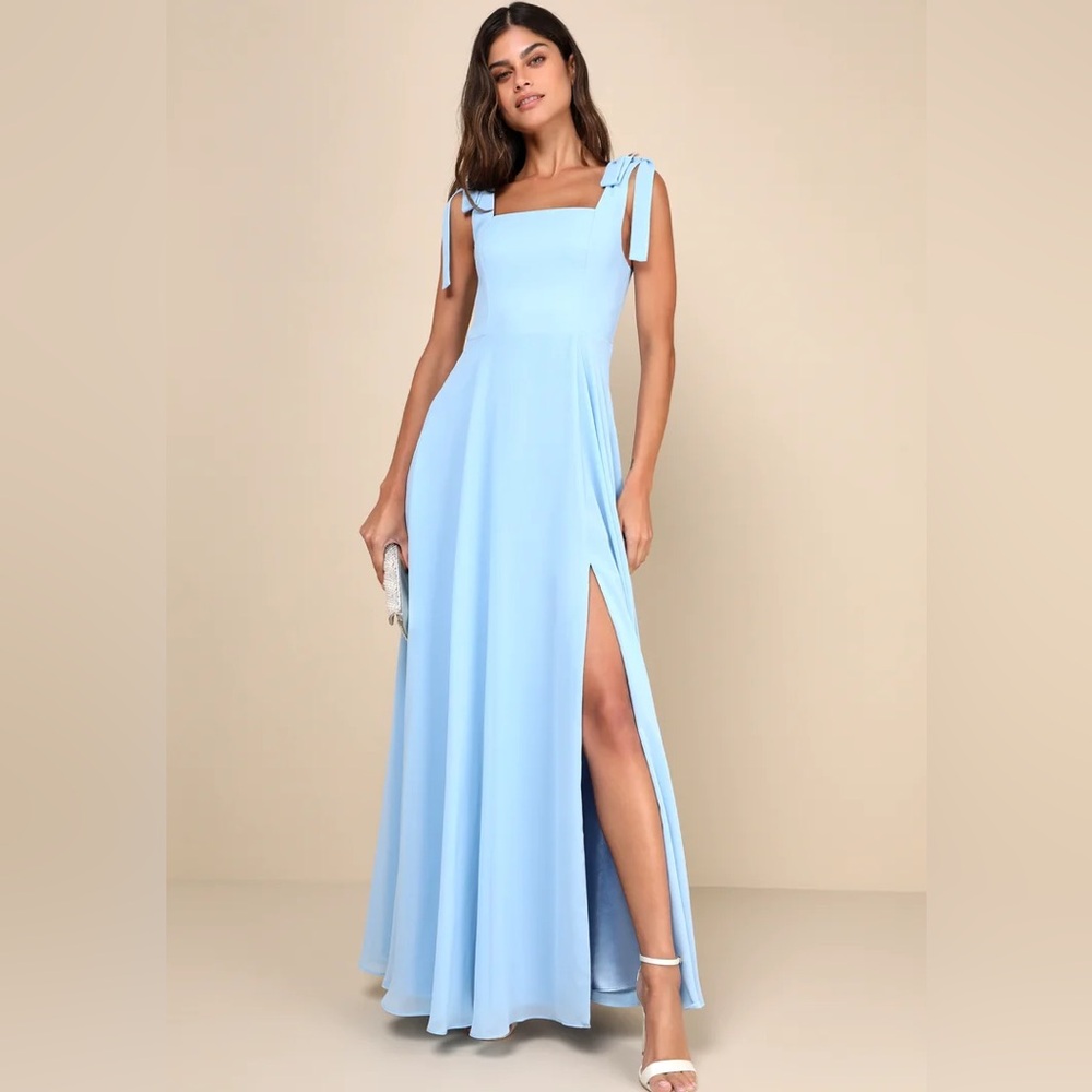 Light Blue Lulu’s Bridesmaid, Prom, Formal Dress Medium